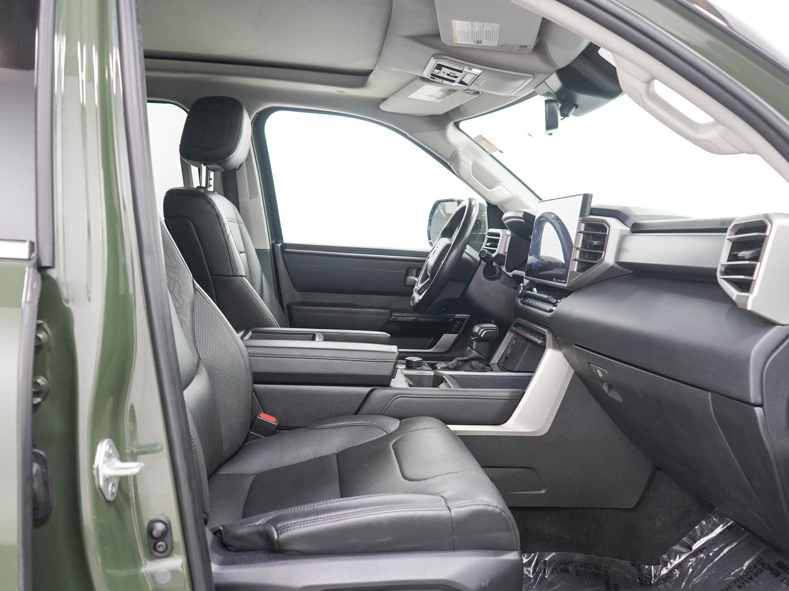 Used 2023 Toyota Tundra Limited AWD/4WD image 14