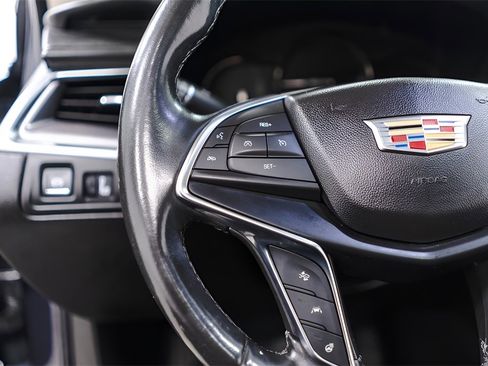 Used 2019 Cadillac XT5 Luxury image 11
