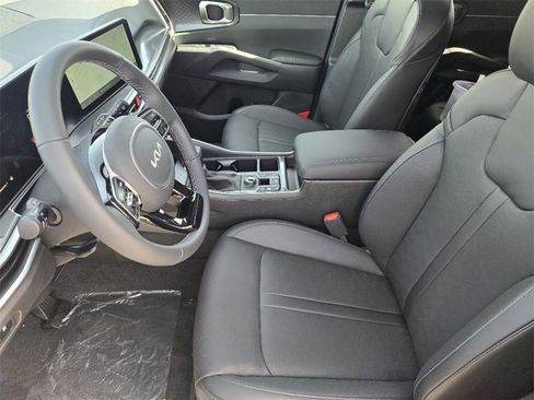 New 2025 Kia Sorento S w/ Panoramic Sunroof Package image 9