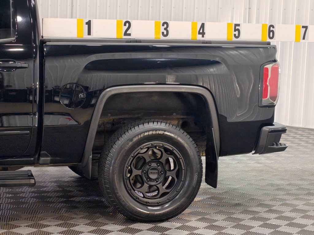 Used 2018 GMC Sierra 1500 SLT w/ All-Terrain Package AWD/4WD image 25