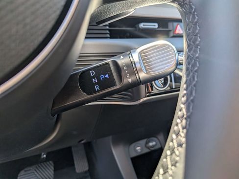 Used 2024 Hyundai Ioniq 5 SE image 25