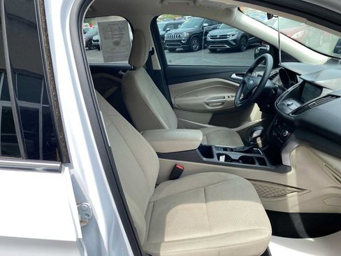 Used 2019 Ford Escape SE AWD/4WD image 29