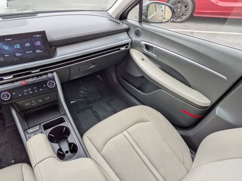 Used 2025 Hyundai Sonata SEL FWD image 29