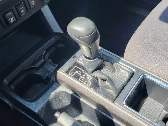 Used 2019 Toyota Tacoma TRD Sport AWD/4WD image 31