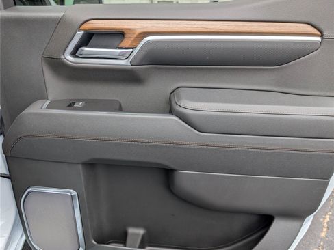 New 2026 Chevrolet Silverado 1500 High Country AWD/4WD image 37
