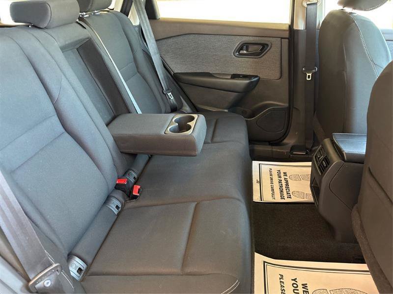 Used 2023 Nissan Rogue S FWD image 16