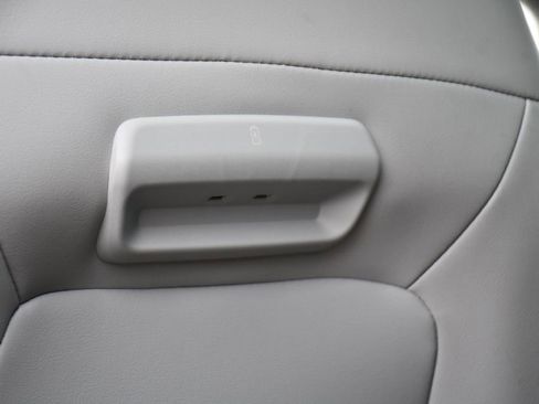 Used 2025 Ford Expedition Platinum AWD/4WD image 24