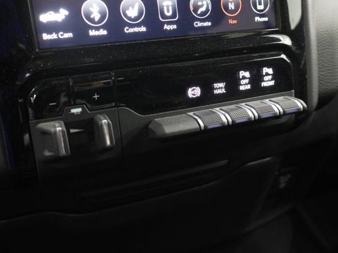 Used 2021 RAM 2500 Big Horn w/ Level 2 Equipment Group image 53