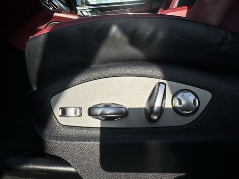 Used 2023 Porsche Macan image 21