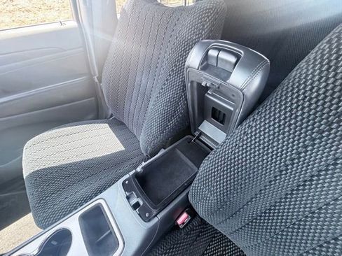 Used 2015 Jeep Grand Cherokee Laredo w/ Quick Order Package 23E RWD image 18