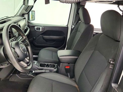 Used 2018 Jeep Wrangler Sport AWD/4WD image 19