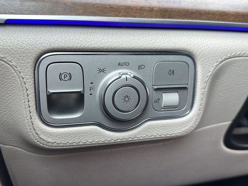 Used 2020 Mercedes-Benz GLE 350 4MATIC w/ 3rd Row Seat Package image 22