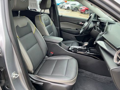 Used 2024 Chevrolet Trax ACTIV w/ Driver Confidence Package FWD image 9