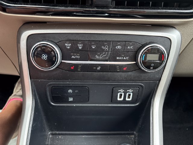Used 2021 Ford EcoSport Titanium w/ Interior Protection Package FWD image 18
