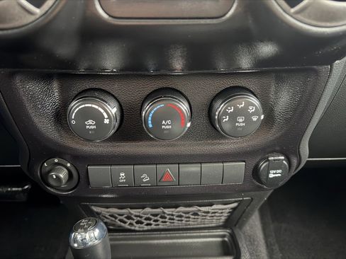 Used 2016 Jeep Wrangler Unlimited Sport w/ Quick Order Package 24S image 23