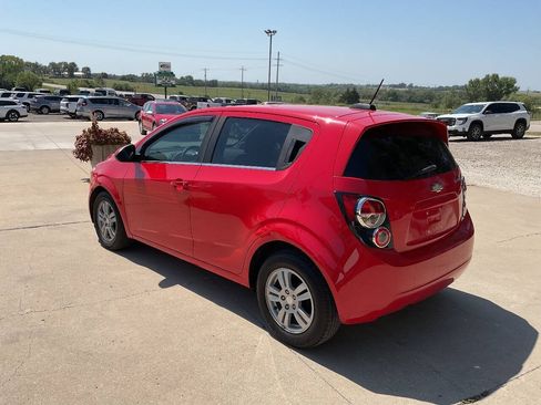 Used 2015 Chevrolet Sonic LT FWD image 7