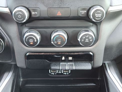 Used 2022 RAM 1500 Lone Star RWD image 27