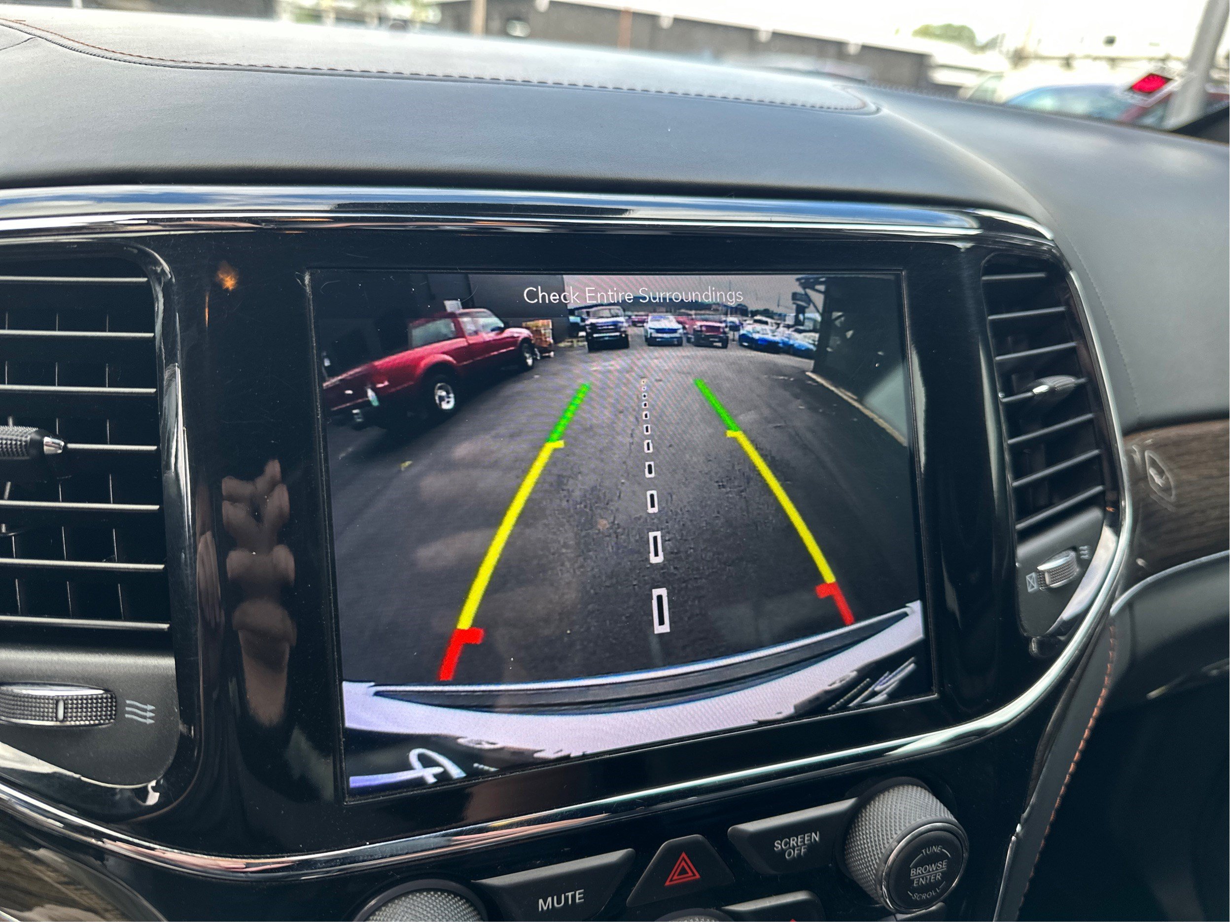 Used 2019 Jeep Grand Cherokee Summit AWD/4WD image 32