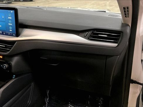 Certified 2023 Ford Escape Platinum w/ Premium Technology Package AWD/4WD image 15