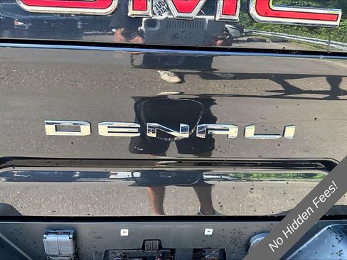 Used 2020 GMC Sierra 2500 Denali w/ Technology Package AWD/4WD image 8