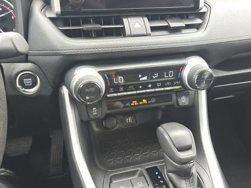 Used 2023 Toyota RAV4 XLE AWD/4WD image 49
