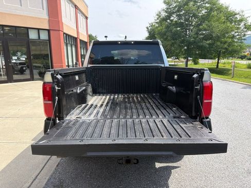 Used 2024 Toyota Tacoma SR w/ SR Upgrade Package AWD/4WD image 19