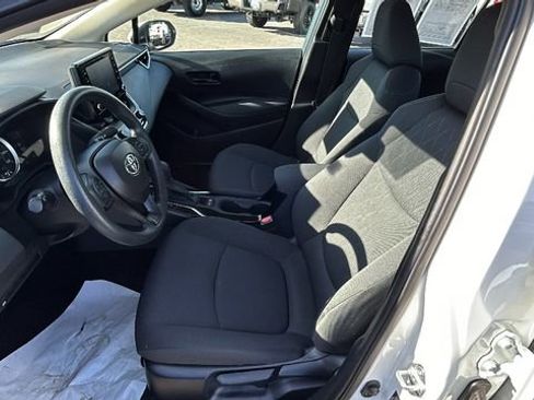 Used 2022 Toyota Corolla LE w/ Carpet Mat Package (TMS) image 16
