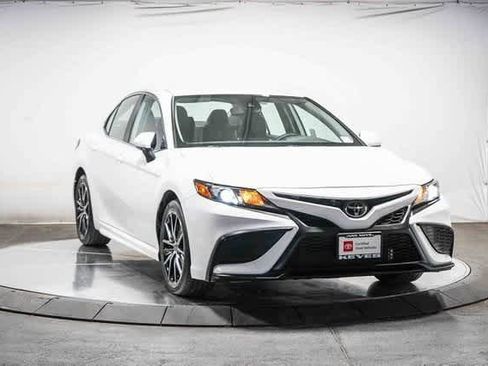 Certified 2023 Toyota Camry SE image 5