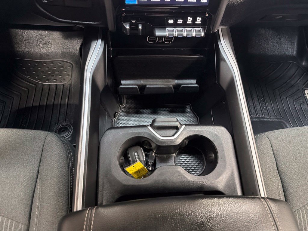 Used 2024 RAM 2500 Big Horn w/ Night Edition AWD/4WD image 20