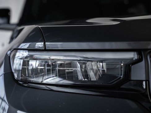 New 2025 Jeep Grand Cherokee Limited image 12