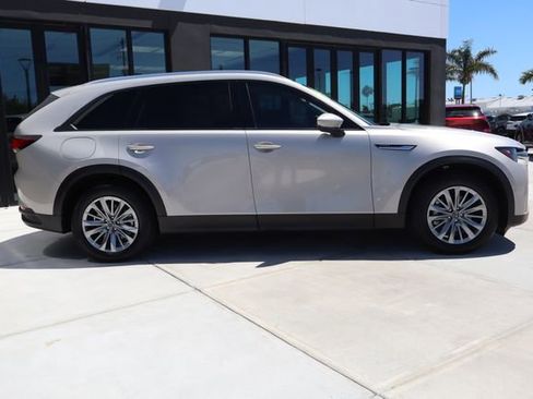 Used 2024 MAZDA CX-90 Plug-In Hybrid w/ Preferred AWD/4WD image 2