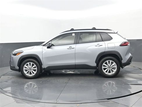 Used 2026 Toyota Corolla Cross LE w/ Moonroof Package image 21