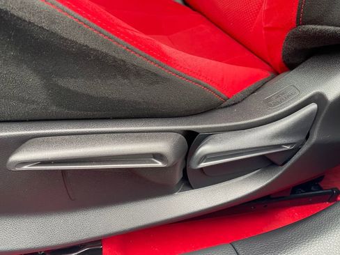 Certified 2024 Honda Civic Type R image 10