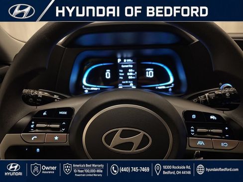 Certified 2026 Hyundai Elantra SE w/ Cargo Package FWD image 19