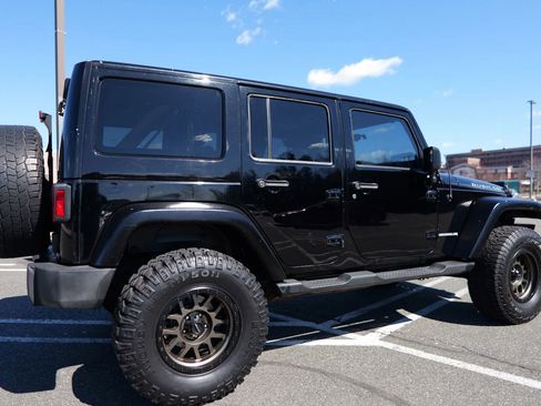 Used 2010 Jeep Wrangler Unlimited Sport image 11