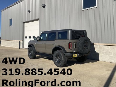 New 2025 Ford Bronco Outer Banks w/ Sasquatch Package image 3