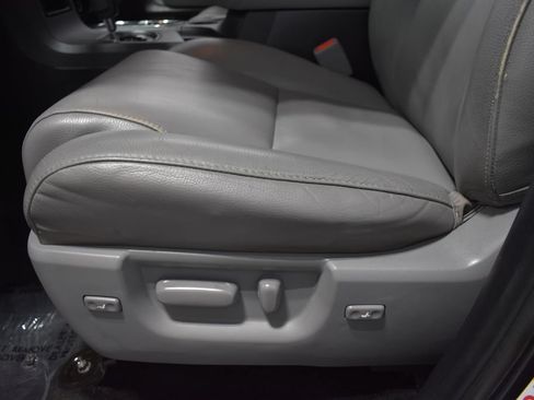 Used 2018 Toyota Sequoia Limited w/ Safety & Convenience Package AWD/4WD image 10