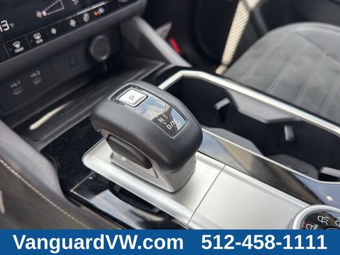 Used 2025 Mitsubishi Outlander SE FWD image 19