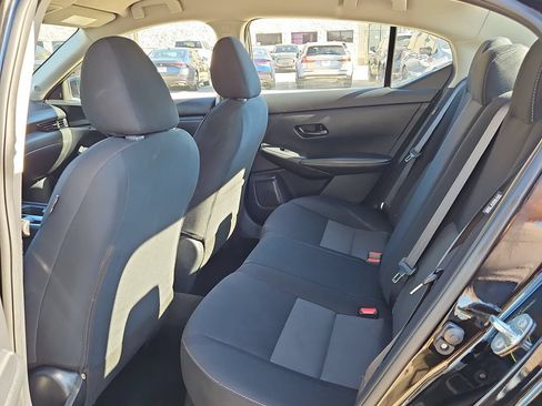 Used 2025 Nissan Sentra SV FWD image 28