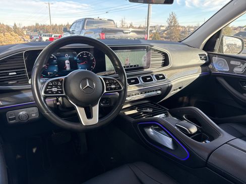 Used 2020 Mercedes-Benz GLE 350 4MATIC image 4