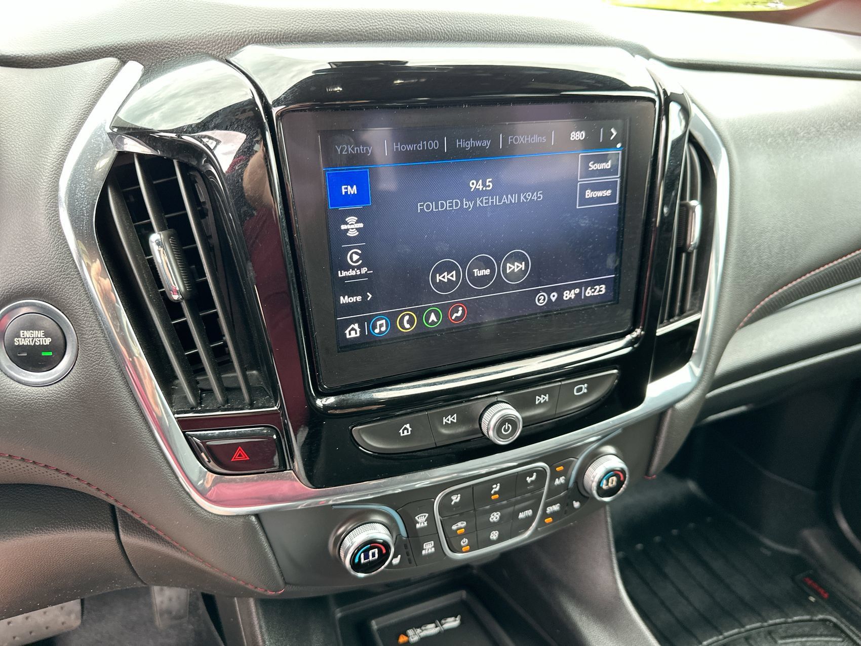 Used 2023 Chevrolet Traverse RS AWD/4WD image 16