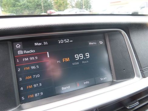 Used 2020 Kia Optima S image 23