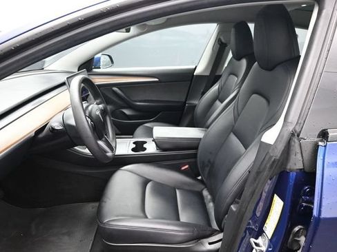 Used 2023 Tesla Model 3 Standard Range RWD image 6