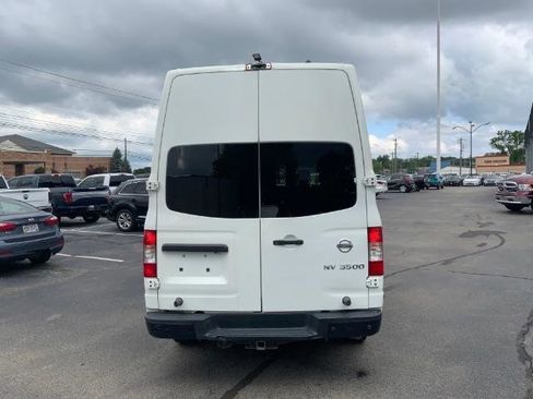 Used 2018 Nissan NV 3500 SV w/ Navigation Package RWD image 7