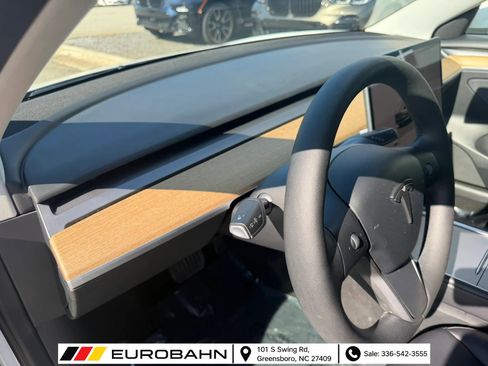 Used 2022 Tesla Model 3 RWD image 7