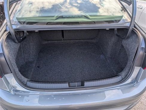 Used 2024 Volkswagen Jetta SE image 19