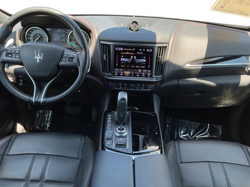 Used 2024 Maserati Levante GT Ultima AWD/4WD image 10