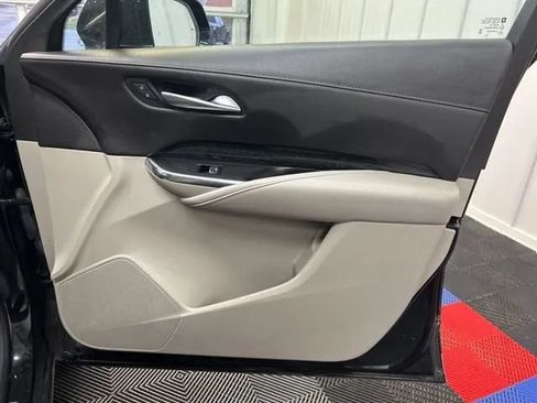 Used 2023 Cadillac XT4 Premium Luxury AWD/4WD image 19