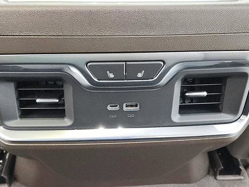 New 2026 GMC Sierra 1500 SLT w/ SLT Premium Package image 32