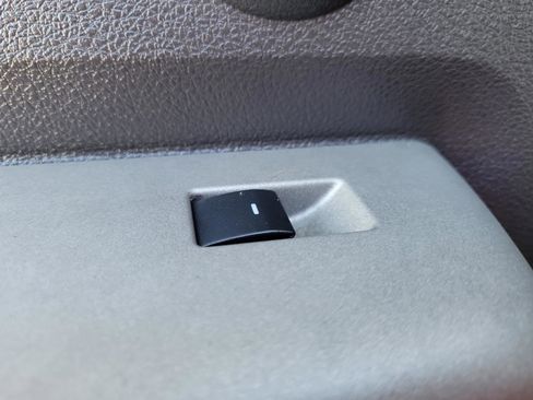 Used 2015 Ford F250 Lariat w/ Chrome Package image 13